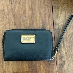Marc Jacobs wristlet black